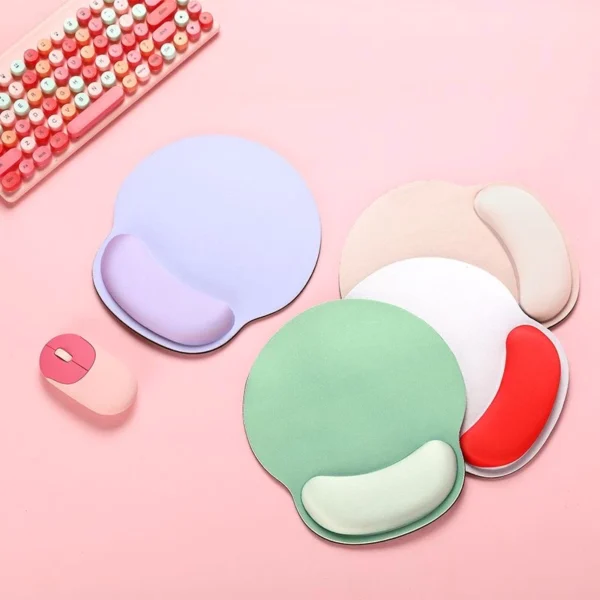 my-11134207-7rasg-mcakqreutj2i2e.webp Ergonomic Game Mouse Pad Wrist Rest Support Random Color